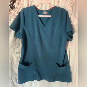 Dickies Xtreme Stretch Women's V-Neck Scrub Top in a teal size XL